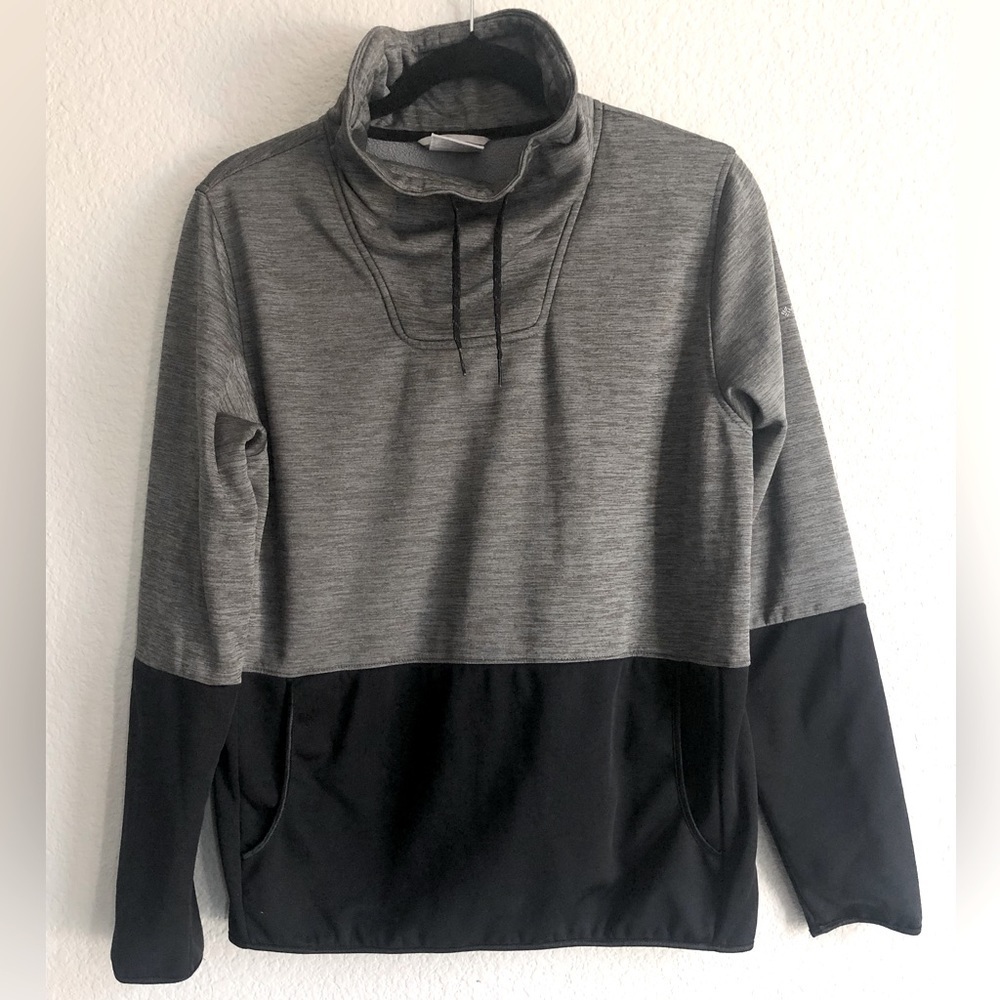 Columbia mock neck pullover sweatshirt in black and grey large
